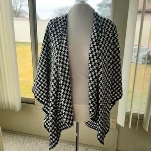 Lane Bryant Houndstooth Ruana Wrap Shawl
